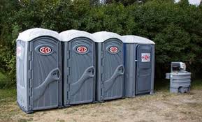 Best Deluxe Portable Toilet Rental  in Thomaston, GA